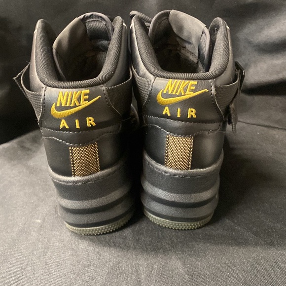 WOMAN AIR FORCE 1 - Picture 4 of 5